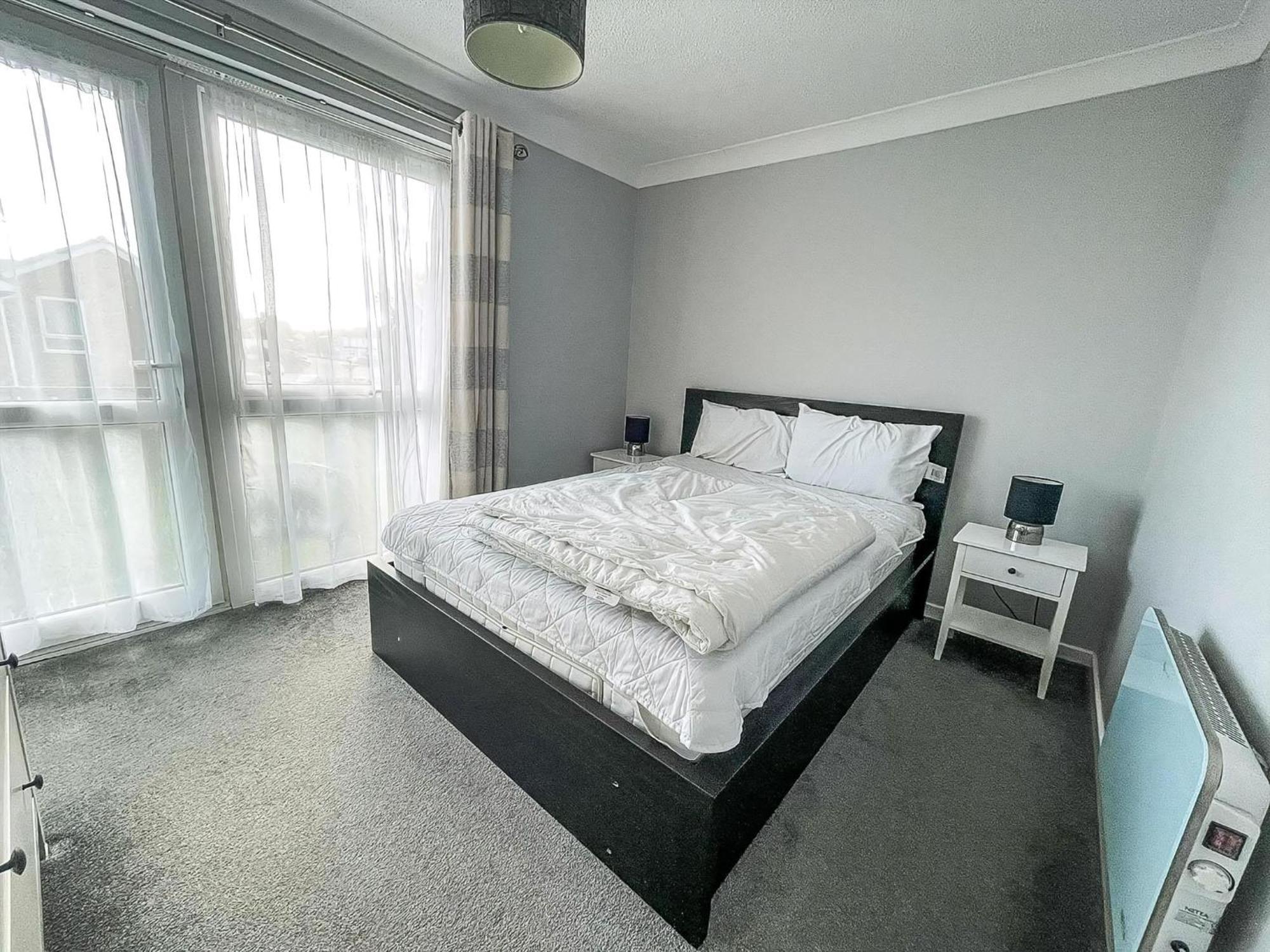 Lovely 6 Berth Villa At Waterside Village Park In Corton Ref 14100W Lowestoft Exterior photo