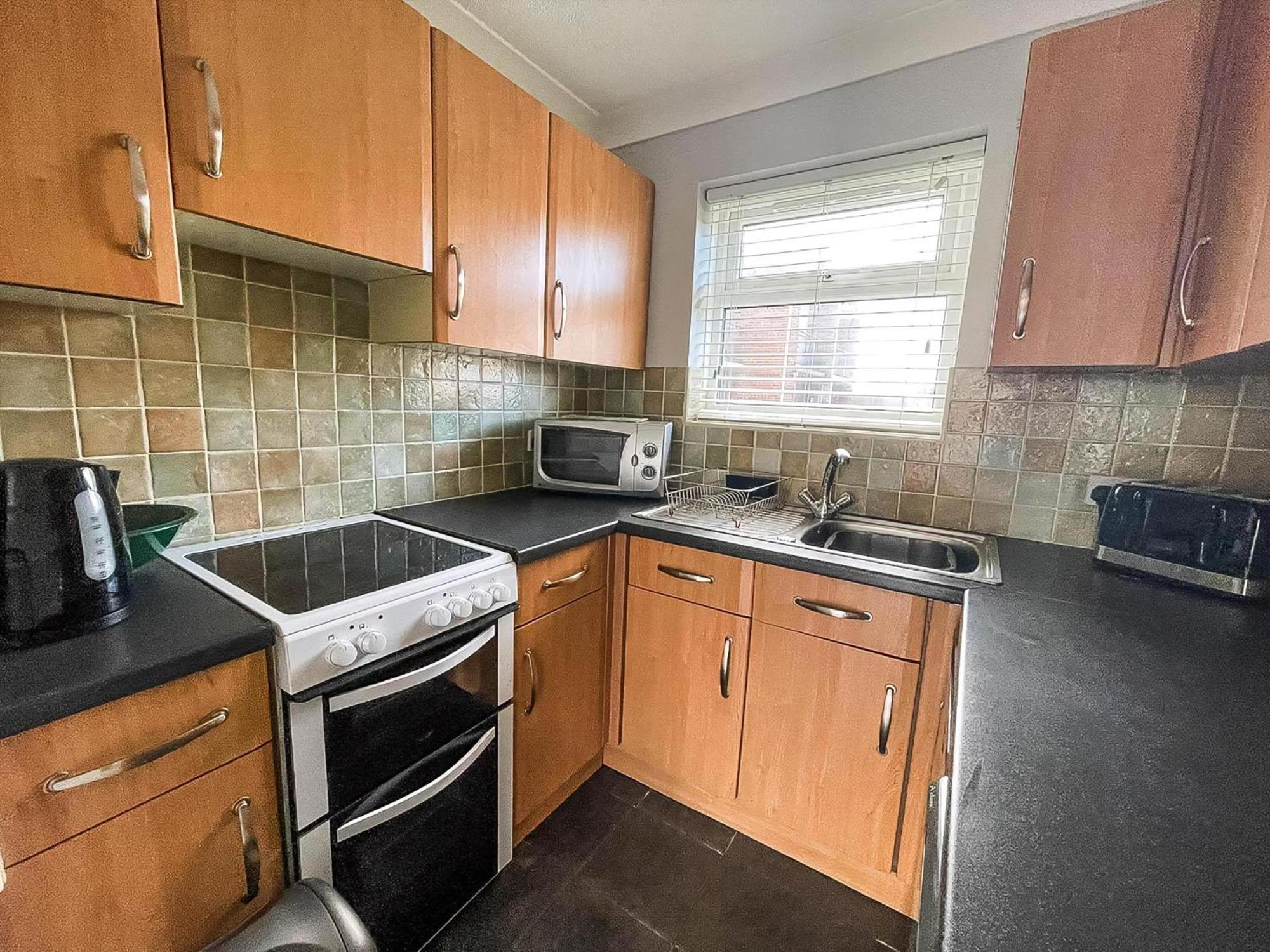 Lovely 6 Berth Villa At Waterside Village Park In Corton Ref 14100W Lowestoft Exterior photo